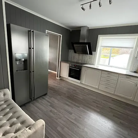 Et Koselig Hus I Vakre Lofoten Stamsund